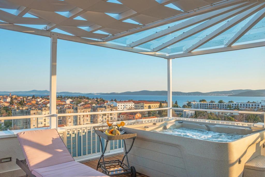 Sunset Penthouse Apartment With Jacuzzi And Seaview Zadar Extérieur photo