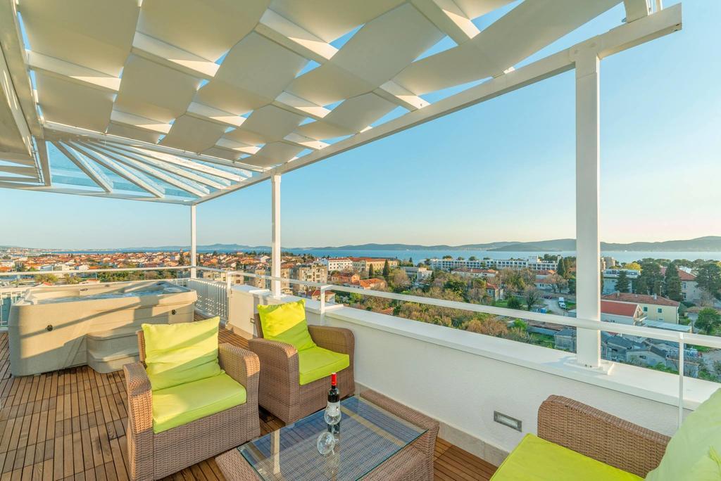 Sunset Penthouse Apartment With Jacuzzi And Seaview Zadar Extérieur photo